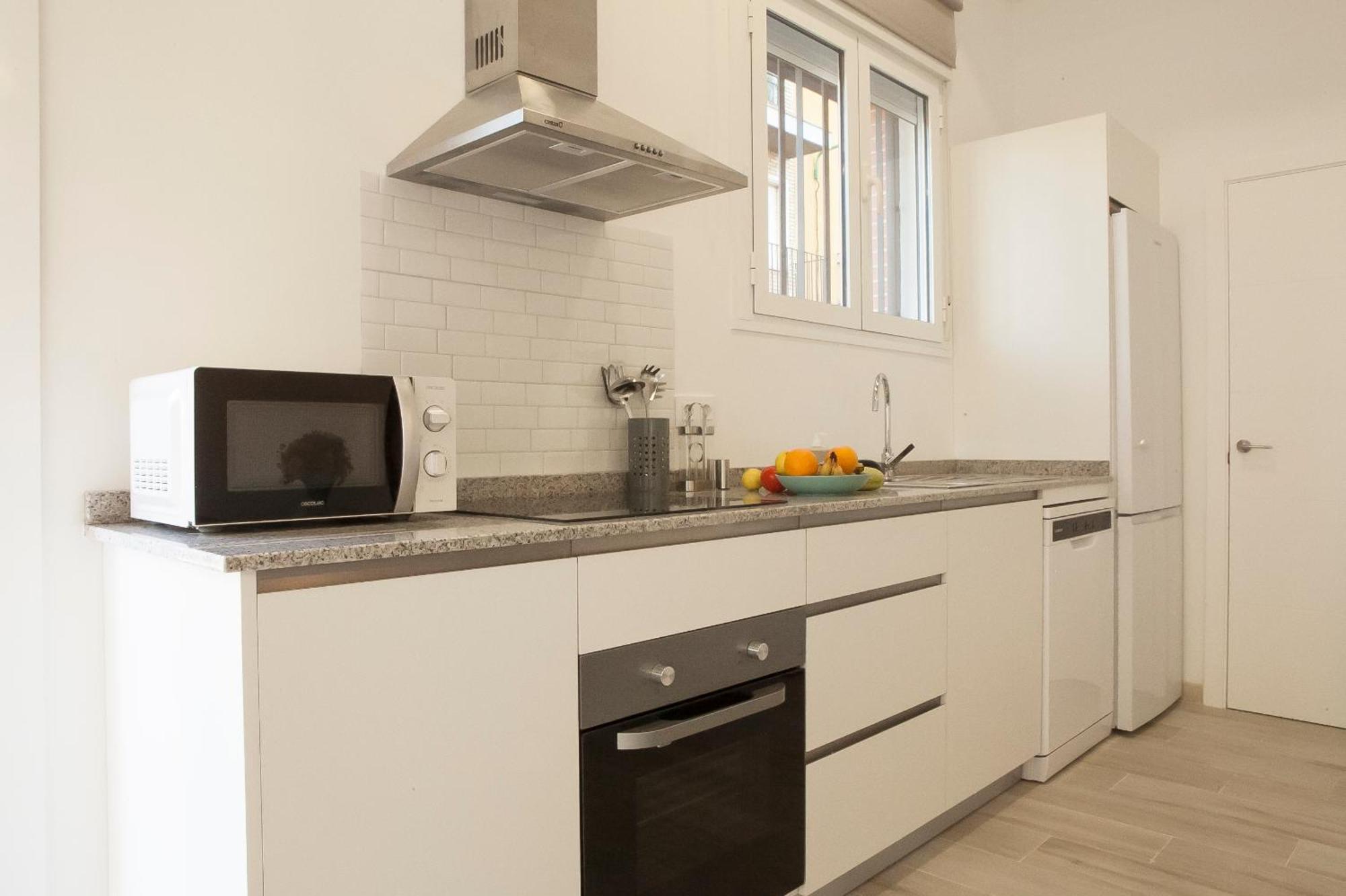 Apartamentos Rg Hospital Valme Seville Luaran gambar