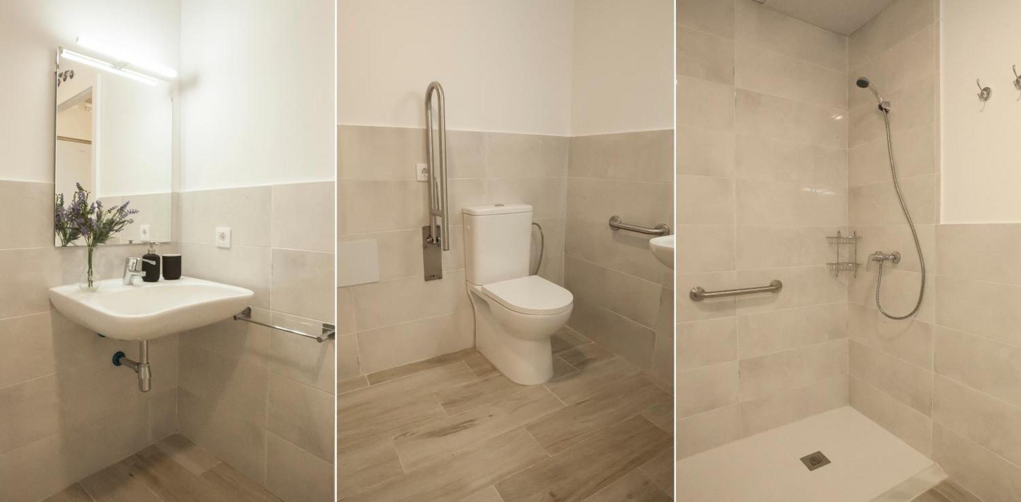 Apartamentos Rg Hospital Valme Seville Luaran gambar